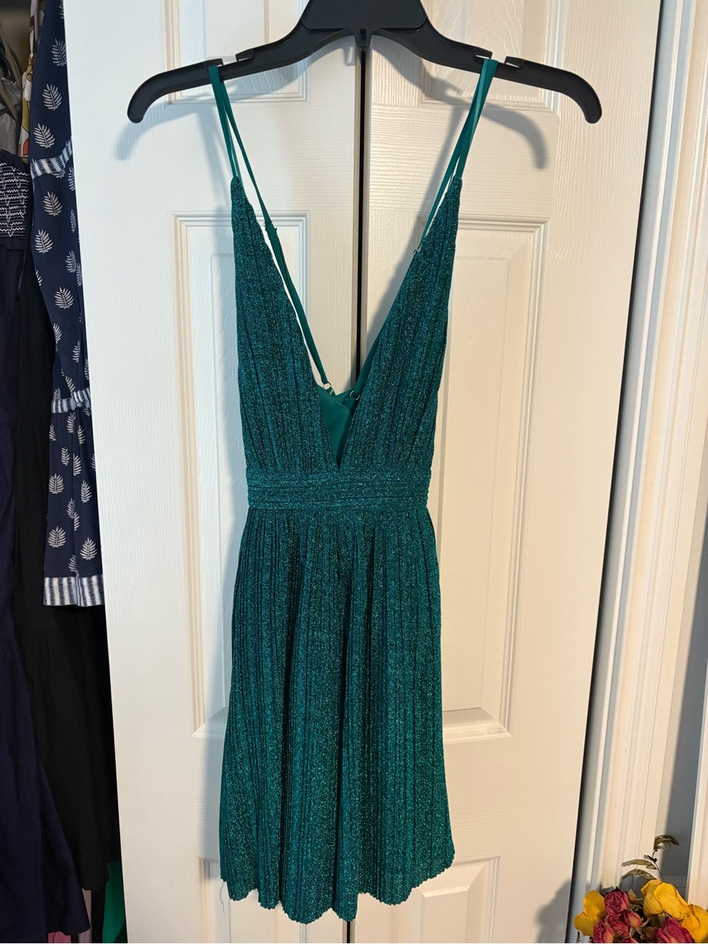 Luxxel Teal Sparkle V-Neck Pleated Cocktail Dress